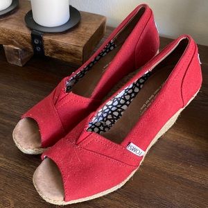 Toms Classic Red Wedge Espadrille